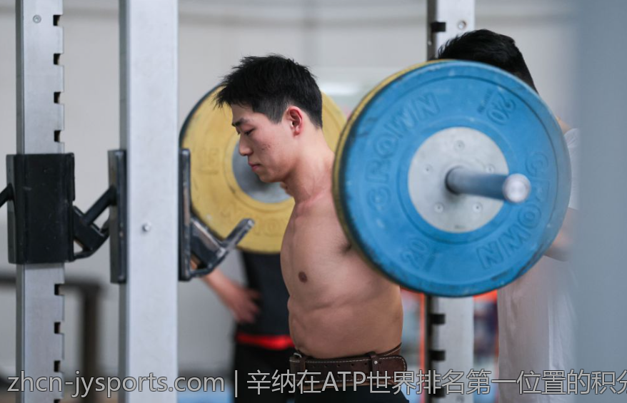 辛纳在ATP世界排名第一位置的积分优势与竞争对手对比